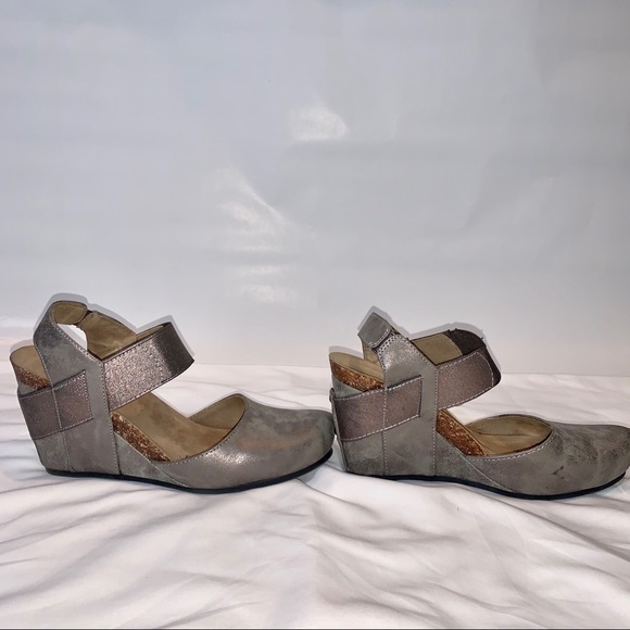 Pierre Dumas Pewter Enya Sandal - Picture 7 of 12